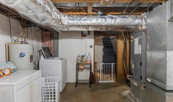 126 Maple St, Appomattox, VA 24522
