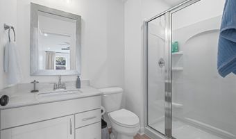 1812 Water Oak Way, Avon, IN 46123