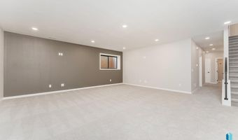 2516 E Chestnut Trl, Brandon, SD 57005