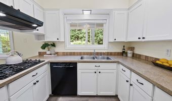 4650 CEDAR St, Astoria, OR 97103