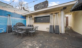 31 COTTAGE St, Bayonne, NJ 07002