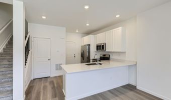 2004 S Haleyville Way, Aurora, CO 80018