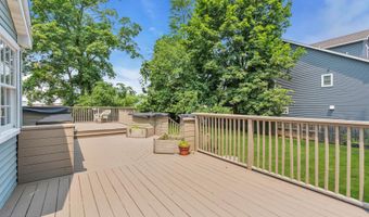 18 Middletown Ave, Atlantic Highlands, NJ 07716