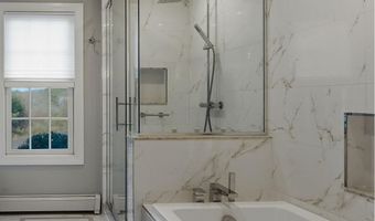 276 N Amherst Rd, Bedford, NH 03110