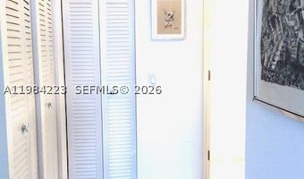 3701 N Country Club Dr 504, Aventura, FL 33180
