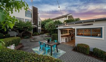 3127 MARINA Dr, Alameda, CA 94501