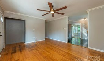 6 Eva Cir, Asheville, NC 28806