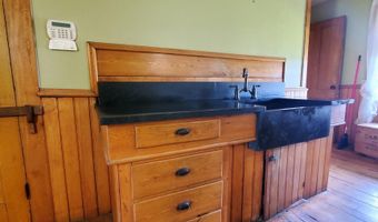 762 McLaren Hill Rd, Barnet, VT 05821