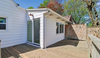 603 1st St E, Altoona, IA 50009