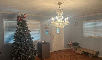 905 5th St, Adel, GA 31620