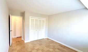 4977 BATTERY Ln 1-311, Bethesda, MD 20814