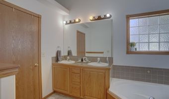 10307 Quail Ln, Arkansas City, KS 67005