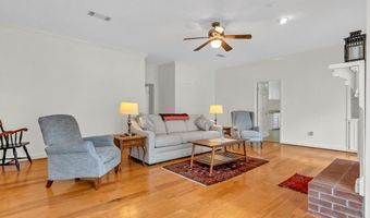 2008 Cameron Dr, Albany, GA 31721