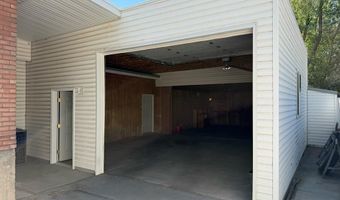87 N Stout Ave, Blackfoot, ID 83221