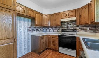 2831 Corral Estates Dr, Arnold, MO 63010