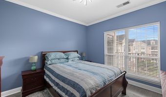 4850 EISENHOWER Ave 418, Alexandria, VA 22304
