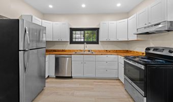 74 Sidney St, Bangor, ME 04401