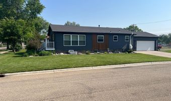 902 N Penn St, Aberdeen, SD 57401