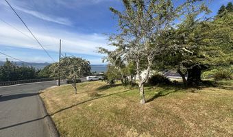 19 TH St, Astoria, OR 97103