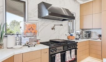 381 S Henning Way, Anaheim, CA 92807