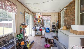 1424 Bear Creek Rd, Bakersville, NC 28705