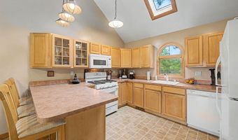 31 Ventnor Ave, Beesleys Point, NJ 08223
