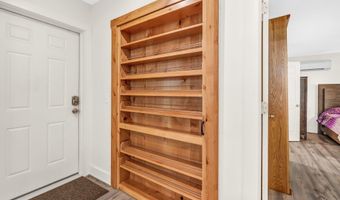 156 Congress St, Belfast, ME 04915