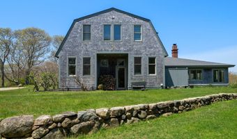 19 Locust Ln, Aquinnah, MA 02535