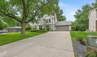 1724 Chatham Ave, Arden Hills, MN 55112