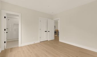 9512 FOREST Rd, Bethesda, MD 20814