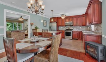 119 East Rd, Belford, NJ 07718