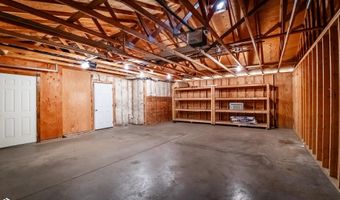 105 S Dubuque St, Albion, IA 50005