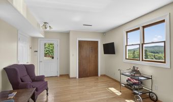 914 Union Rd, Appleton, ME 04862