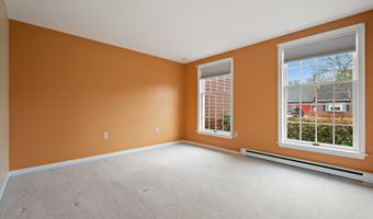 22 Cortland Cir, Bangor, ME 04401