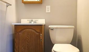 1656 Bennett St, Utica, NY 13502