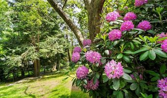 40 Sage Dr, Warwick, RI 02886