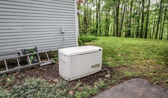 36 Old Farm Rd, Bedford, NH 03110