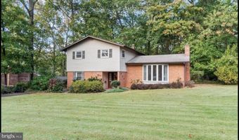 6810 FERN Ln, Annandale, VA 22003