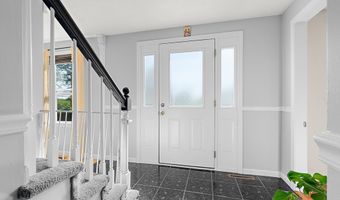 9 Rhodes St, Billerica, MA 01821