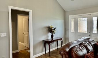 303 Oak Grove Dr, Bardstown, KY 40004