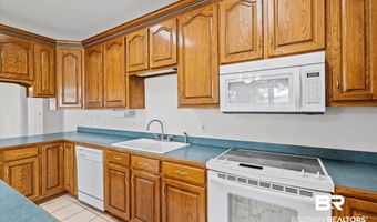 41923 Bayou Rd, Bay Minette, AL 36507