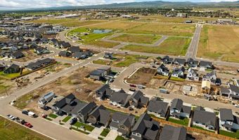 811 Spaniel Ln, Belgrade, MT 59714