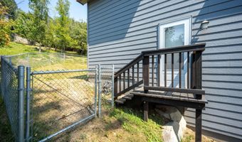 17617 E North Shore Ln, Bayview, ID 83803