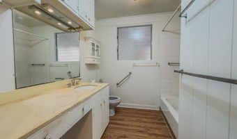 588 POHAKU St, Kahului, HI 96732