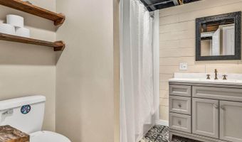 141 Kittredge Rd, Bangor, ME 04401