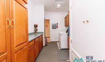 916 Fountain Dr, Carlsbad, NM 88220