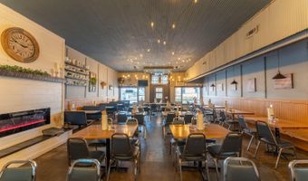 14 Court Sq, Alton, MO 65606