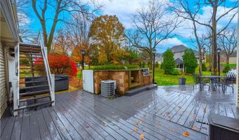 521 S Lake St, Amherst, OH 44001