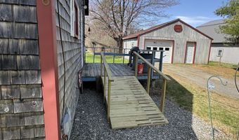 138 Spring Rd, Augusta, ME 04330