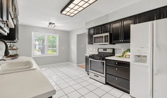 215 25th Ave SW, Altoona, IA 50009